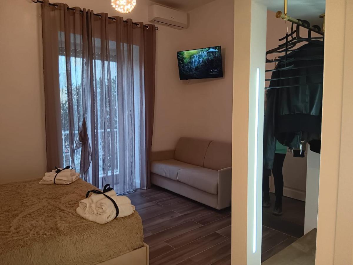 La Maison Di Luche' Apartment Naples Exterior photo